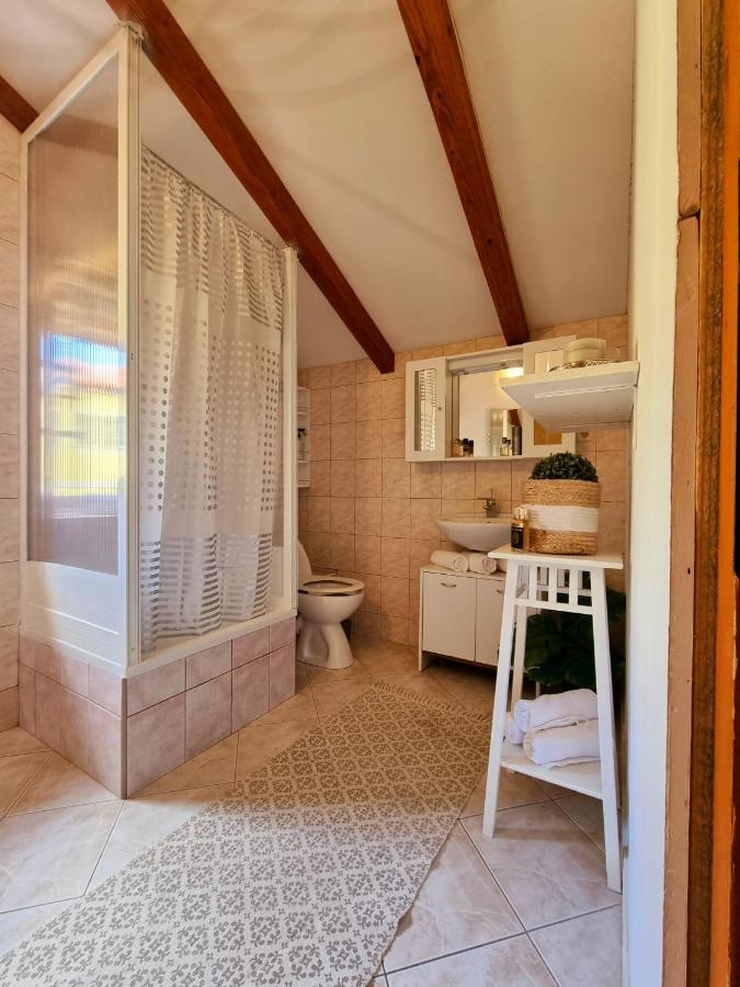 Scardona Rustica, Bed & Breakfast With Jacuzzi, Bbq And Free Parking In Skradin, Krka Apartamento Exterior foto